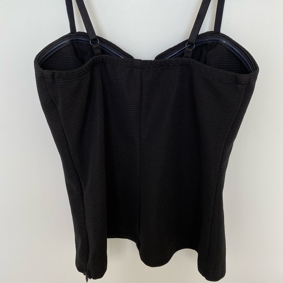 Guess Fitted Tank - Picture 2 of 3